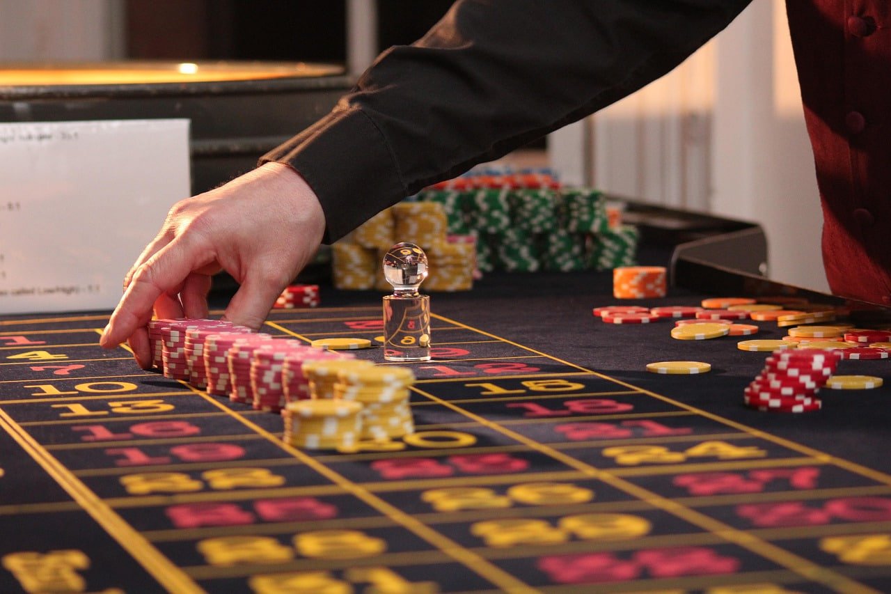vtv13 live casino dealer